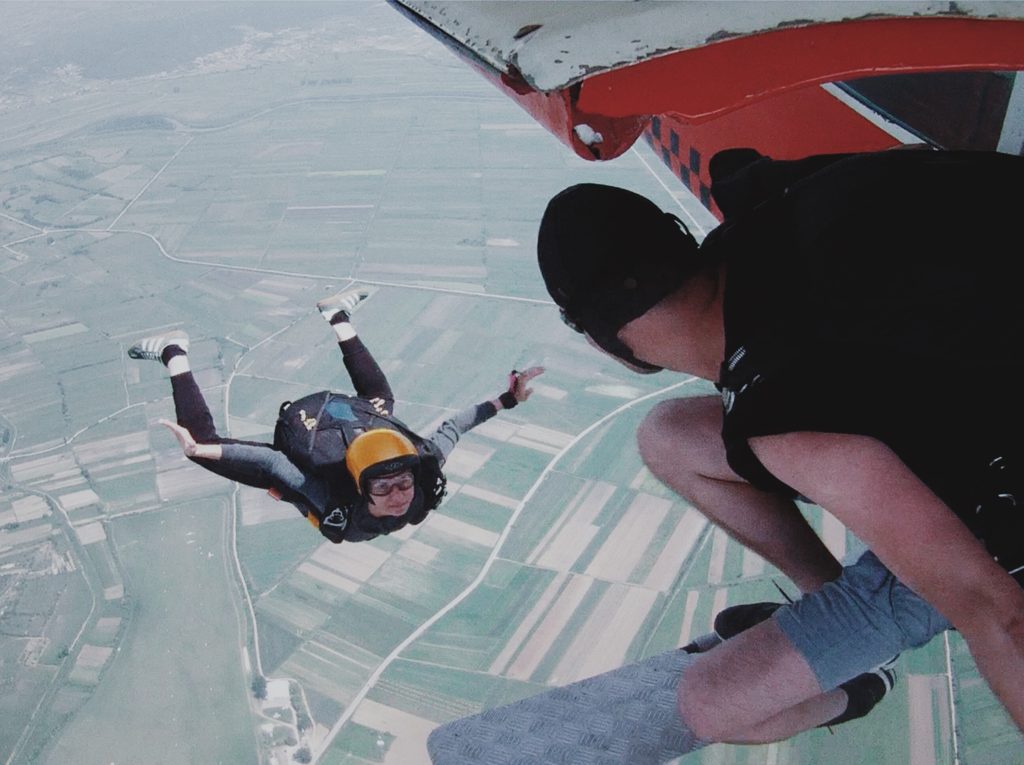 Skydiving / Jump from 3.000 meters / The Tandem Skydive SplitAir